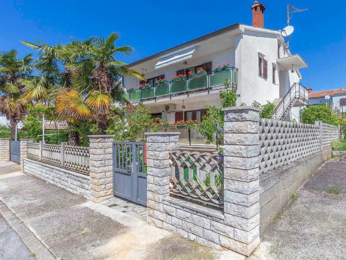 Mira Apartamento Poreč Exterior foto